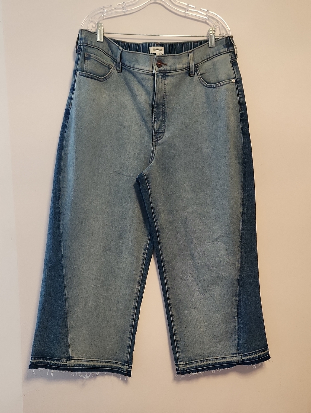 UpWest Two Tone Blue Frayed Hem  Wide Leg Cropped Jeans Size XL Womens